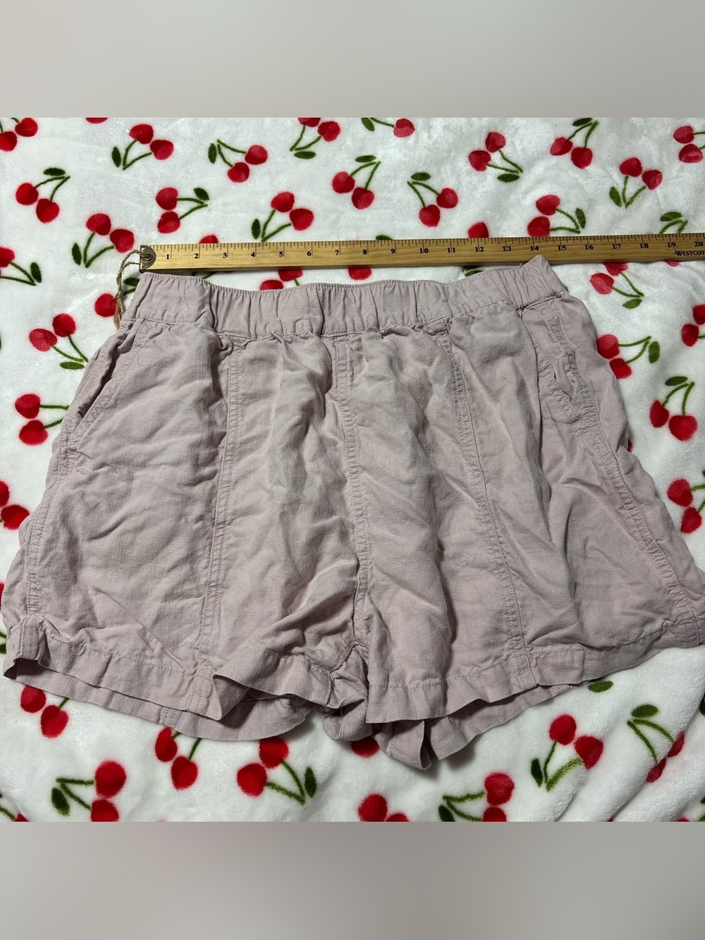 Madewell Women's High-Waist Elastic Shorts in Light pink